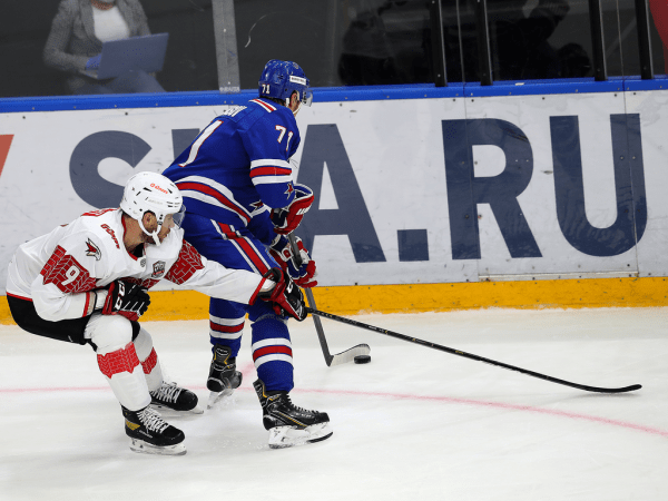 
        «Мы будем гнуть свою линию». Хартли, Семёнов и Буше после победы над СКА
      
