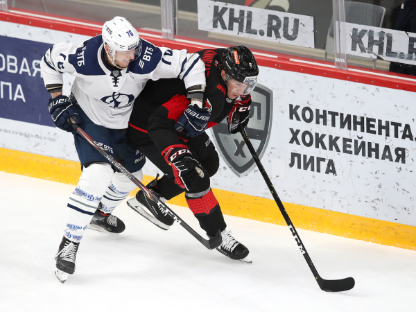 «Авангард» - «Динамо» Москва 5:4. Товарищеский матч (ВИДЕО)
«Авангард» - «Динамо» Москва 5:4. Товарищеский матч (ВИДЕО)