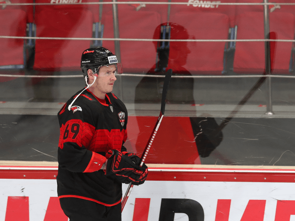 
        «У нас хороший боевой потенциал». Жак Клутье вернулся в «Авангард» (ВИДЕО)
      