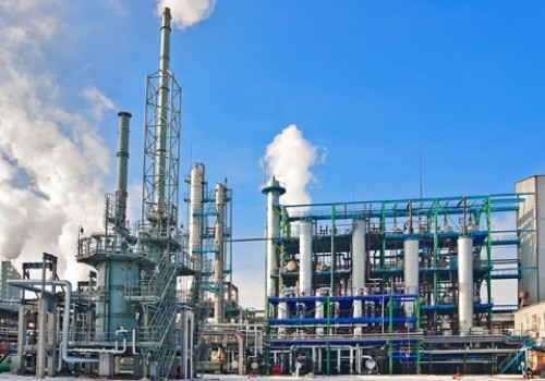 Четверть строителей нового химпроизводства на «Омском каучуке» — рабочие из Татарстана и Башкирии