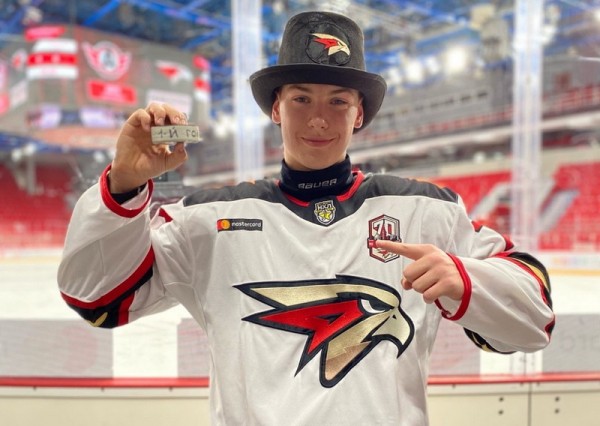 «Ястребы» побеждают в Екатеринбурге
«Ястребы» побеждают в Екатеринбурге