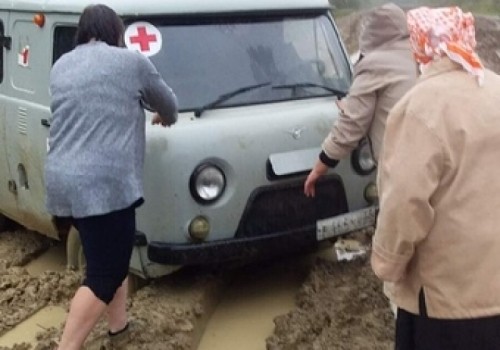 Антон Заев: «Если направим все деньги на грунтовые дороги, нас никто не поймет»