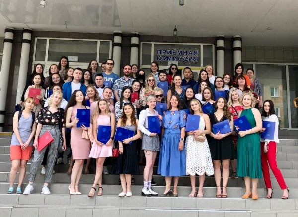 Молодые омичи выбирают Чехова и "Теорию Большого взрыва"