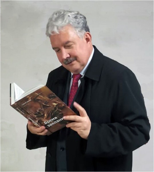 Сергей Шкаев: "Мою книгу передали Михалкову, Бортко и Шахназарову"