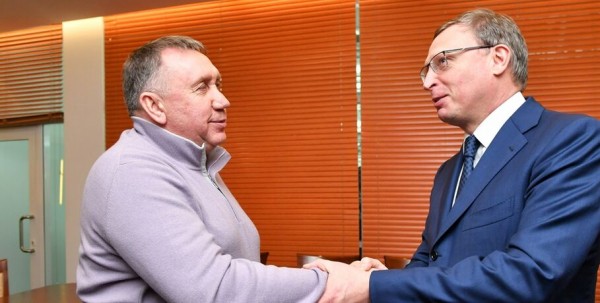 В "Авангарде" назвали имя того, кто "вышвыривает" из клуба молодых хоккеистов