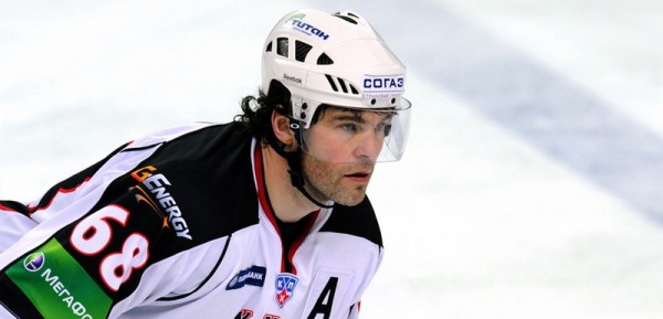 
        Ягр вернулся и забил в овертайме. Из истории встреч «Авангарда» и «Автомобилиста»
      