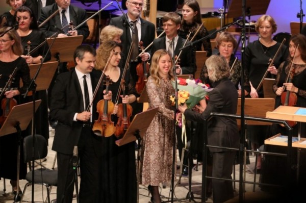 До мурашек. В Омской филармонии открыли новый музыкальный сезон