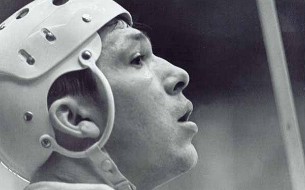 
        Виктор Блинов: одиночество в лучах славы
      