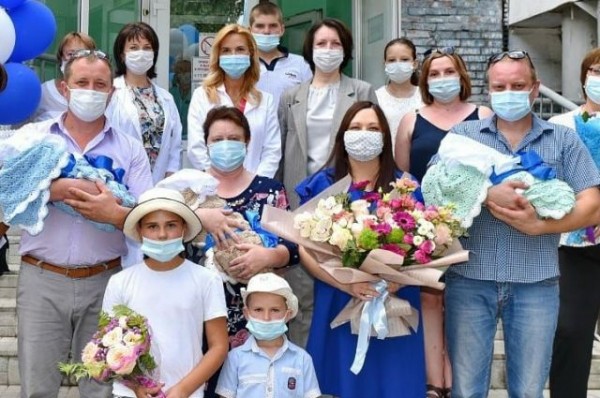 Женщин больше, и они старше. Эксперты - о демографии Омской области