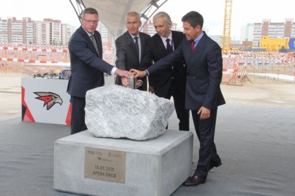 В Омске заложили капсулу времени на месте будущей «Арены»