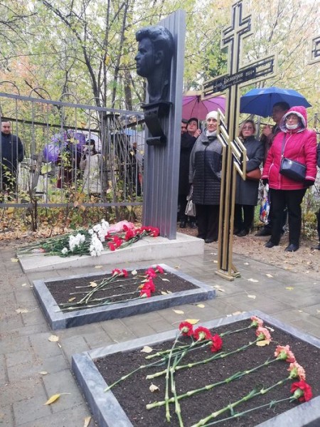 В Омске восстановили захоронение известного поэта