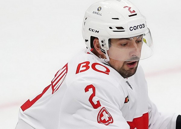 
        Знарок провалил старт сезона — «Спартак» разучился побеждать и забивать. Разбираемся, что творится с красно-белыми
      