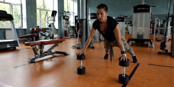 Топ-3 упражнений для красивой груди