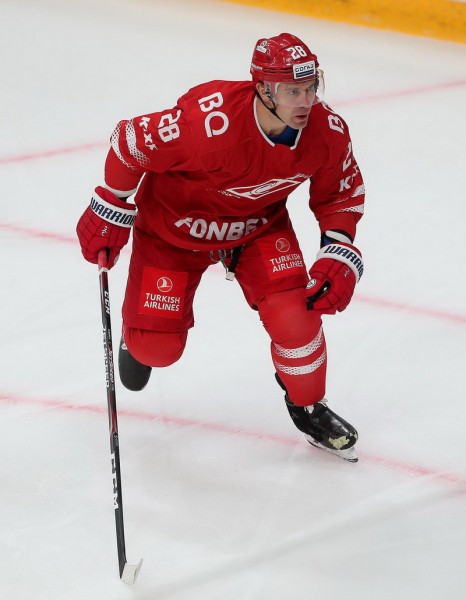 
        Знарок провалил старт сезона — «Спартак» разучился побеждать и забивать. Разбираемся, что творится с красно-белыми
      