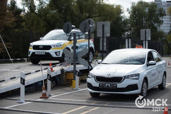 Омич попытается стать лучшим таксистом страны на трассе "Формулы-1" Омич попытается стать лучшим таксистом страны на трассе "Формулы-1"