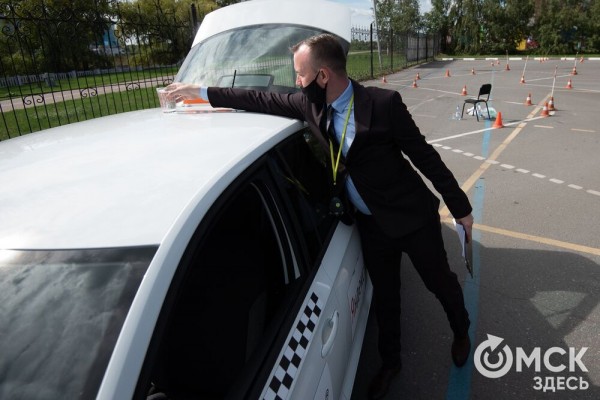 Омич попытается стать лучшим таксистом страны на трассе "Формулы-1" Омич попытается стать лучшим таксистом страны на трассе "Формулы-1"