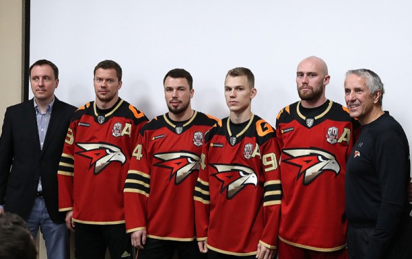 
        Выбраны капитан и ассистенты «Авангарда» в новом сезоне
      