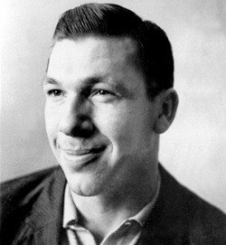 
        Виктор Блинов: одиночество в лучах славы
      