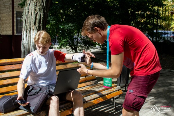 Молодые омичи выбирают Чехова и "Теорию Большого взрыва"