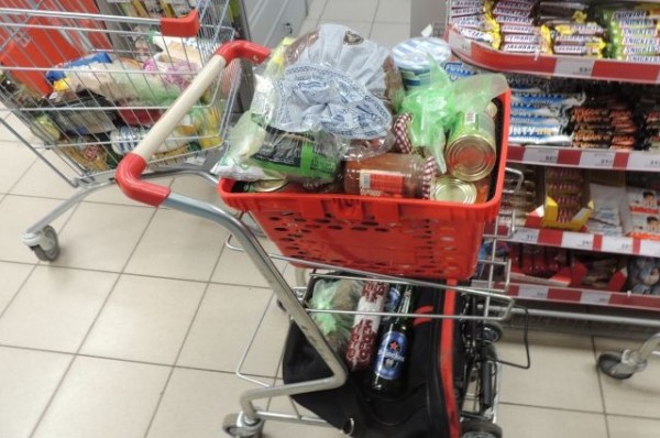 Стало известно, на какие товары выросли цены в Омске