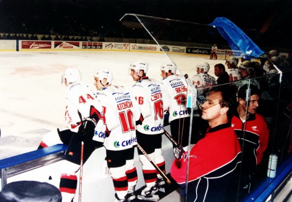 20 лет назад Артюхин играл против «Авангарда» в составе «Витязя». Из истории встреч соперников
20 лет назад Артюхин играл против «Авангарда» в составе «Витязя». Из истории встреч соперников