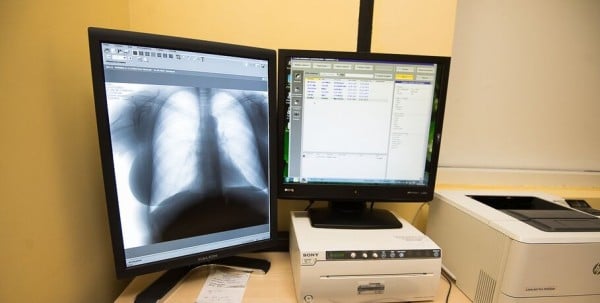 Три омских медучреждения, включая роддом, перепрофилируют для больных COVID-19