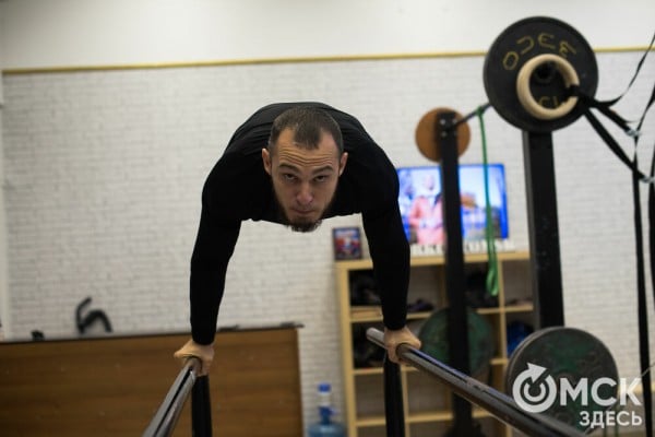 Омичей приглашают заняться воркаутом