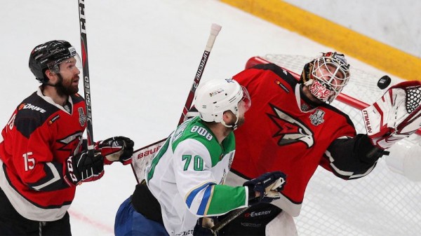 Один играл за аутсайдера, второй стал не нужен родной команде. Теперь Бобков и Гарипов &mdash; лучший вратарский дуэт КХЛ