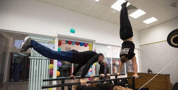 Омичей приглашают заняться воркаутом