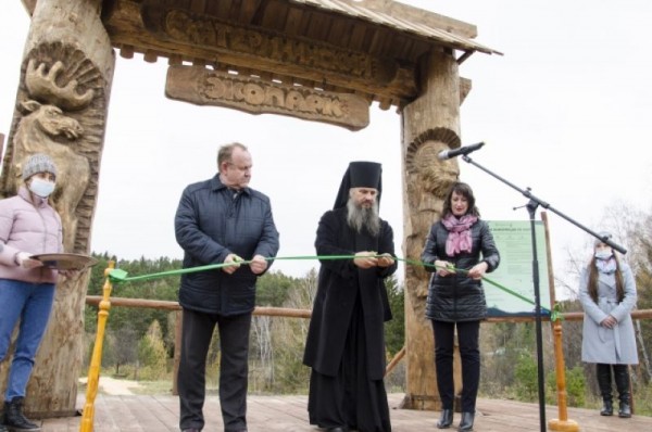 На Тарских увалах цветут орхидеи и прилетают из Африки перелётные бабочки