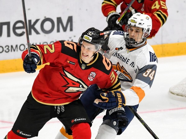 
        «Омские Ястребы» вырвали победу у «Стальных Лисов»
      