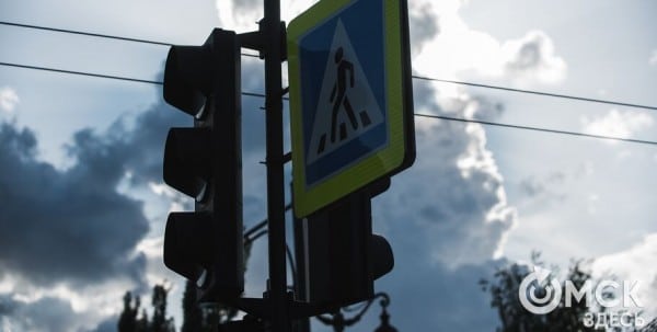 Первые в Омске проекционные переходы появятся в ноябре