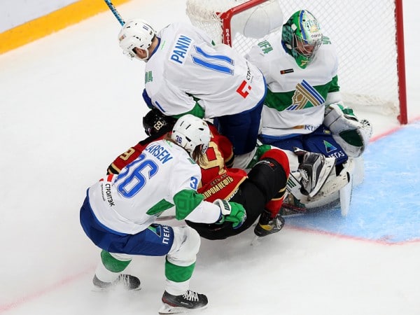 Волков — о травме Шумакова: со стороны Панина был удар в голову на полной скорости