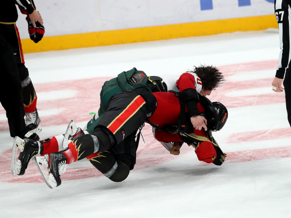 
        «Сухая» победа в юбилейном матче! Как «Авангард» переиграл «Ак Барс»
      