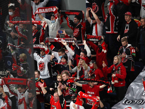 Яромир Ягр в «Авангарде» | Пресс-конференция на юбилейном матче (ВИДЕО)
Яромир Ягр в «Авангарде» | Пресс-конференция на юбилейном матче (ВИДЕО)