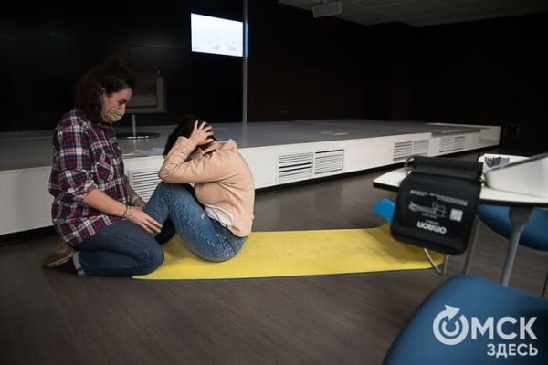 Инструктор по хатха-йоге рассказала, как офисным сотрудникам сохранить здоровье
