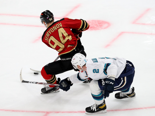 Побеждаем благодаря дублю Толчинского! Как «Авангард» был сильнее «Сочи»
Побеждаем благодаря дублю Толчинского! Как «Авангард» был сильнее «Сочи»