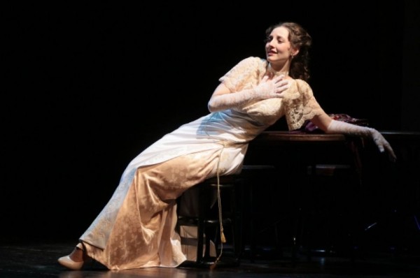 «БеЗприданница». Паратов всё продаёт «Ласточку», а Лариса выходит замуж «БеЗприданница». Паратов всё продаёт «Ласточку», а Лариса выходит замуж