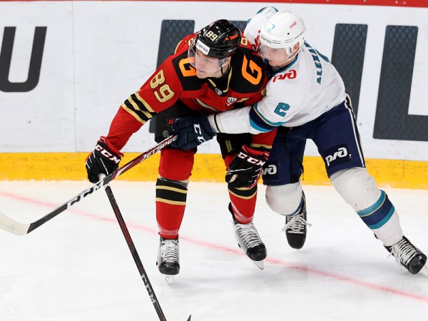 Побеждаем благодаря дублю Толчинского! Как «Авангард» был сильнее «Сочи»
Побеждаем благодаря дублю Толчинского! Как «Авангард» был сильнее «Сочи»