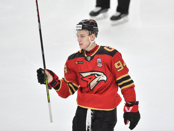 Побеждаем благодаря дублю Толчинского! Как «Авангард» был сильнее «Сочи»
Побеждаем благодаря дублю Толчинского! Как «Авангард» был сильнее «Сочи»