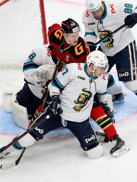 
        «За три минуты до конца подумал: «Пришло моё время!». Комментарии после победы над «Сочи» (ВИДЕО)
      