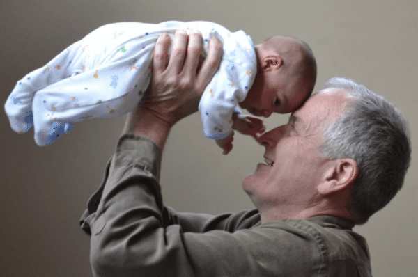 В пандемию омичи стали меньше рожать