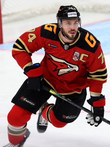 Побеждаем благодаря дублю Толчинского! Как «Авангард» был сильнее «Сочи»
Побеждаем благодаря дублю Толчинского! Как «Авангард» был сильнее «Сочи»