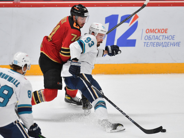 Побеждаем благодаря дублю Толчинского! Как «Авангард» был сильнее «Сочи»
Побеждаем благодаря дублю Толчинского! Как «Авангард» был сильнее «Сочи»