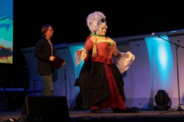 Продолжает набирать высоту. Пятый театр отмечает юбилей