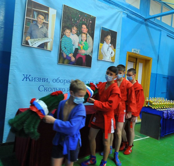 В Омске прошёл турнир по самбо памяти Александра и Никиты Петровых