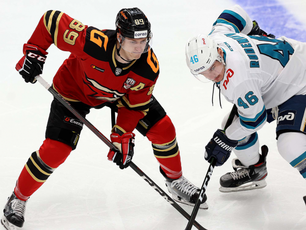 Побеждаем благодаря дублю Толчинского! Как «Авангард» был сильнее «Сочи»
Побеждаем благодаря дублю Толчинского! Как «Авангард» был сильнее «Сочи»