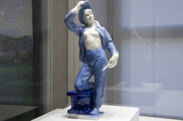 Сталин на нас есть. Выставку живописи 1930-1950 годов привезли в Омск