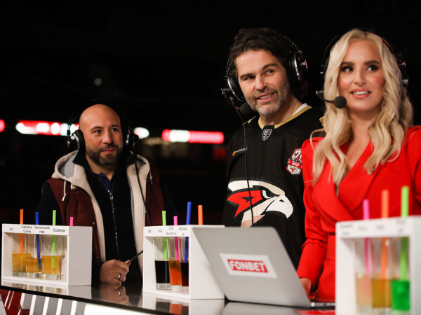 Яромир Ягр в «Авангарде» | Пресс-конференция на юбилейном матче (ВИДЕО)
Яромир Ягр в «Авангарде» | Пресс-конференция на юбилейном матче (ВИДЕО)