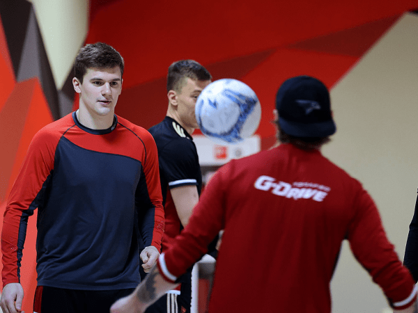 
        «За три минуты до конца подумал: «Пришло моё время!». Комментарии после победы над «Сочи» (ВИДЕО)
      